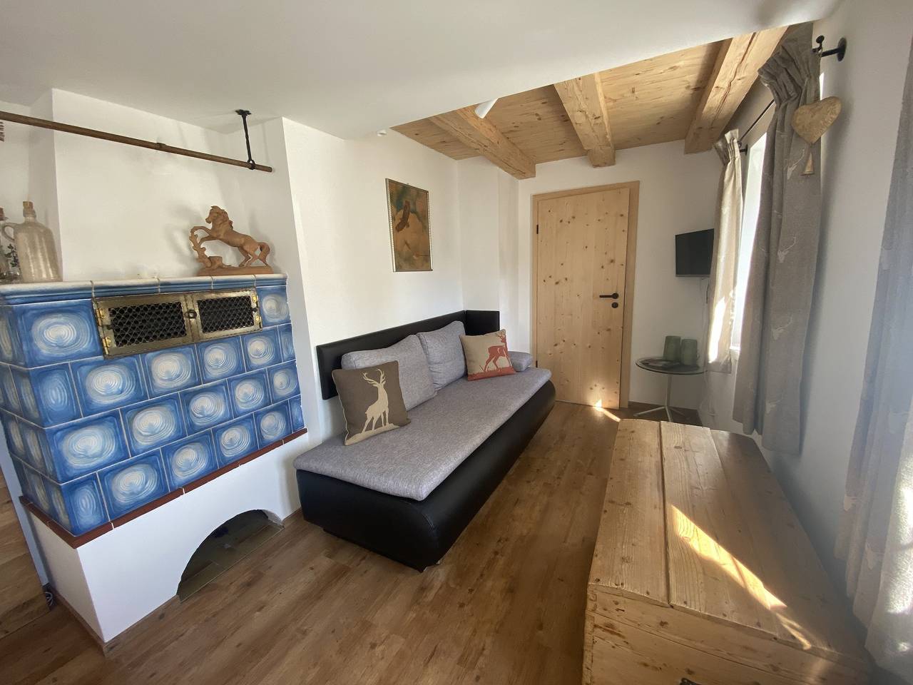 Ganze Ferienwohnung, Ferienwohnung auf der Gam - Ferienwohnung 30 m², 2 Personen, Wohn-Schlafraum, Wlan in Siegsdorf, Chiemgauer Alpen