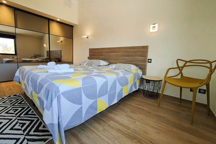 Charming air-conditioned villa - 4 master suites - Swimming pool - Outdoor space in Trèbes, Carcassonne und Umgebung