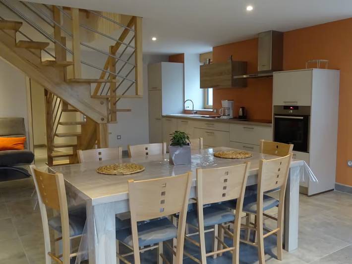 Gîte “Airellier Du Pilat” with Mountain View, Private Terrace, and Wi-Fi in Marlhes, Pilat Regional Nature Park