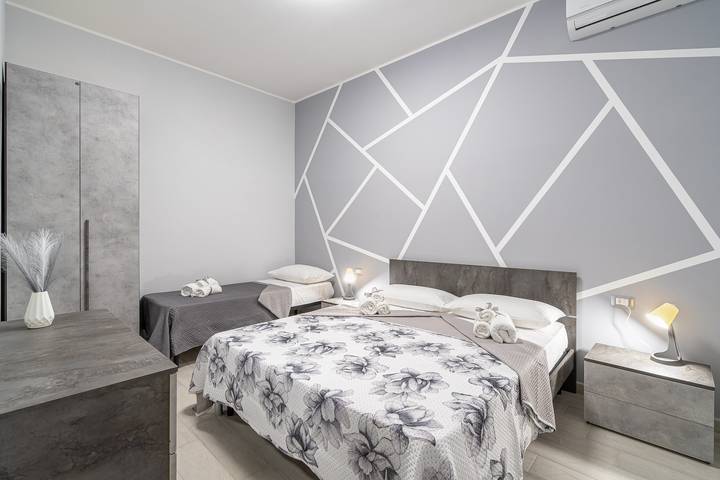Appartement entier, Appartement 'Perla 2' avec terrasse partagée, Wi-Fi et climatisation in Pachino, Province de Syracuse