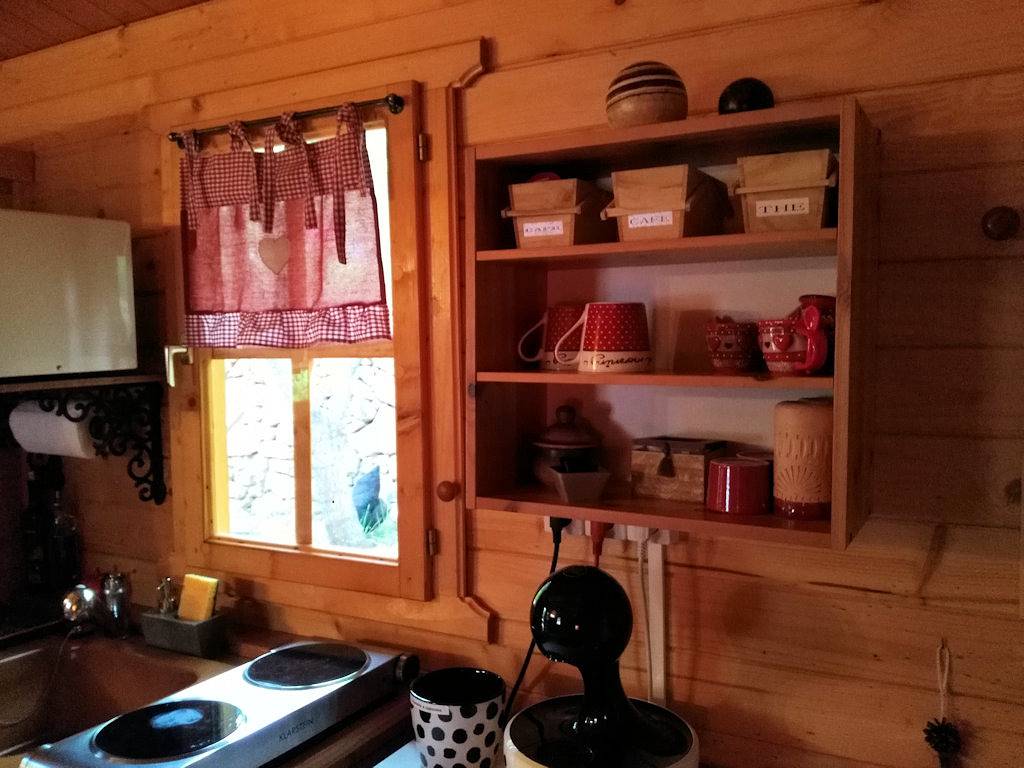Chambre d'hôtes au Cabanon Chez Nath - Au Cabanon Chez Nath in Varages, Région de Brignoles