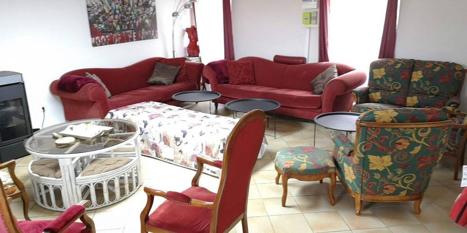 Gîte pour 20 personnes, avec jardin à Cogners