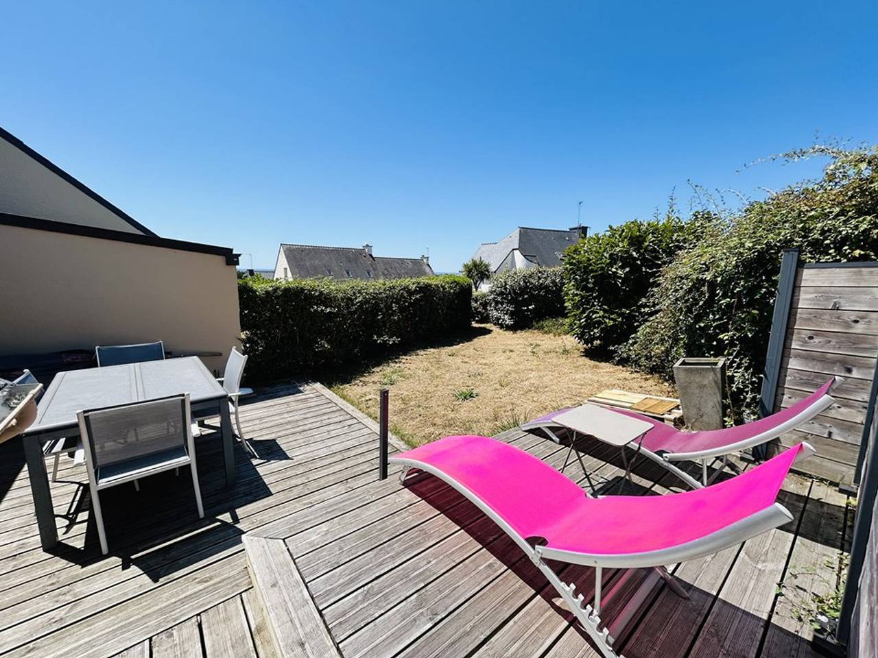 Charmante Maisonnette Rénovée 4 Pers avec Piscine Chauffée et Jardin à Guidel in Guidel, Côte des Mégalithes