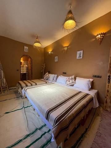 Chambre d’hôte pour 3 personnes, avec vue et jardin, adapté aux familles dans Mhamid El Ghizlane