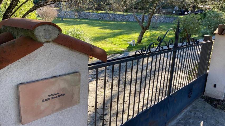 Chambre d’hôte pour 2 personnes, avec vue ainsi que piscine et jardin à Lorgues - 3