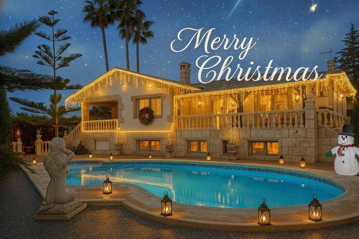 Casa rural para 6 personas, con jardín además de piscina y vistas en Alfàs del Pi