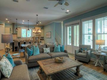 Vacation House for 19 Guests in Rosemary Beach, Emerald Coast, Picture 2