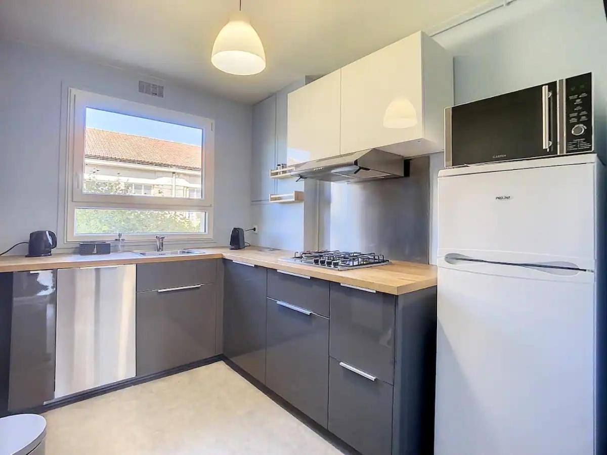 Appartement entier, One-Bedroom Apartment in Saint-Maur-des-Fossés, Val-de-Marne