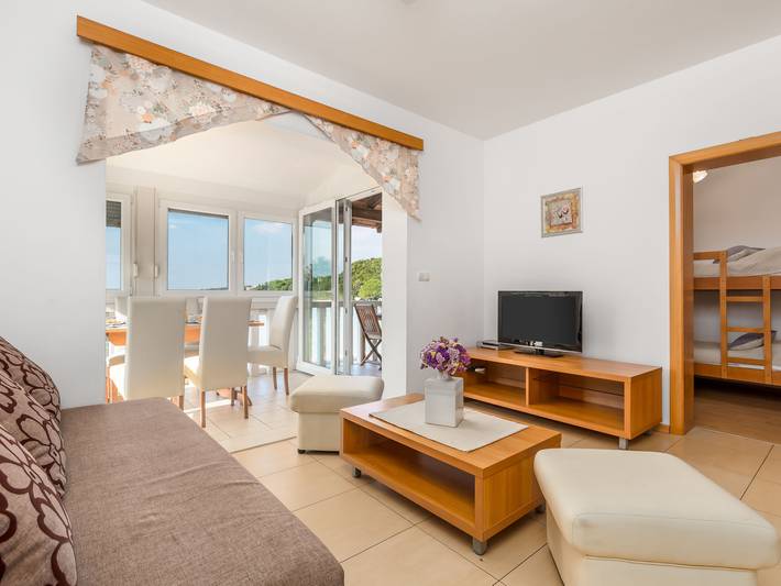 Ferienwohnung für 6 Personen, mit Kinderpool und Terrasse sowie Garten auf Rab - 3