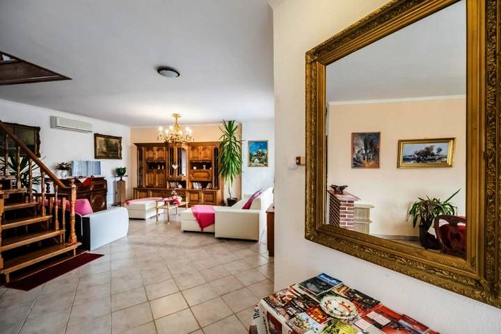 Villa pour 5 personnes, avec jardin ainsi que vue et bassin pour enfant à Budapest - 3