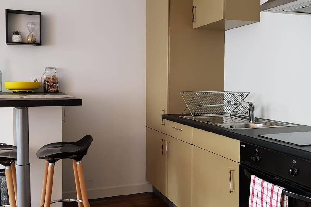 Appartement entier, One-Bedroom Apartment in Josselin, Région de Pontivy