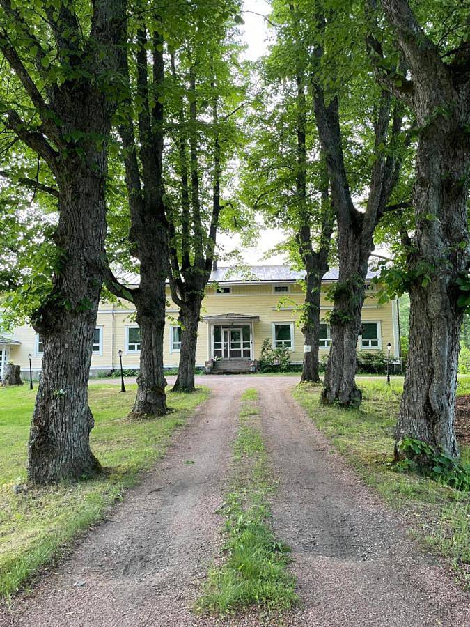 Maison d’hôte pour 2 personnes, avec jardin et sauna ainsi que terrasse et jacuzzi dans Finlande méridionale