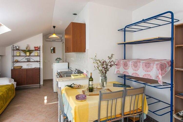 Geheel appartement, Apartments Tramonto - Studio Apartment with Balcony and Sea View in Gof, Grad Dubrovnik