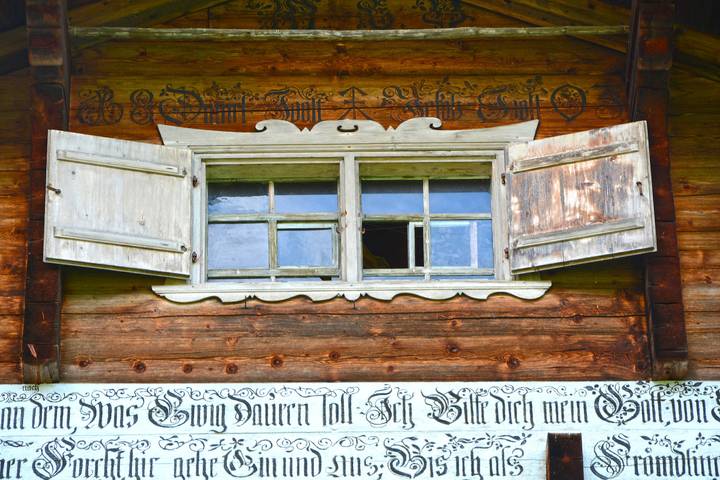 Ganze Ferienwohnung, Casa Grischina - 7-Zimmer Ferien-Chalet für 10 Personen, 268qm in Conters im Prättigau, Plessur Alpen
