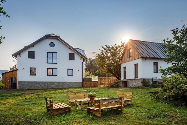 Apartmenthotel für 9 Personen, mit Sauna und Garten sowie Whirlpool - 1