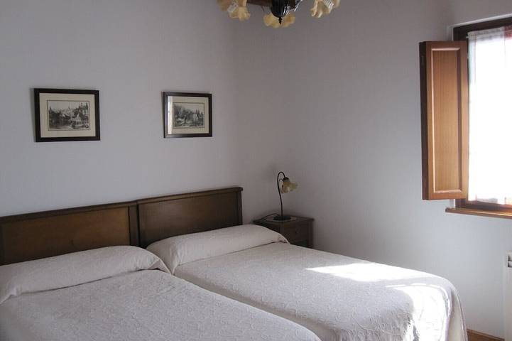 Apartamentos Jesús for 4 people in Valdés, Costa Verde (Spain)