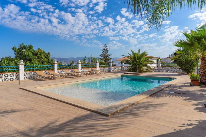 Casa rural para 12 personas, con jardín en Valle del Guadalorce - 2