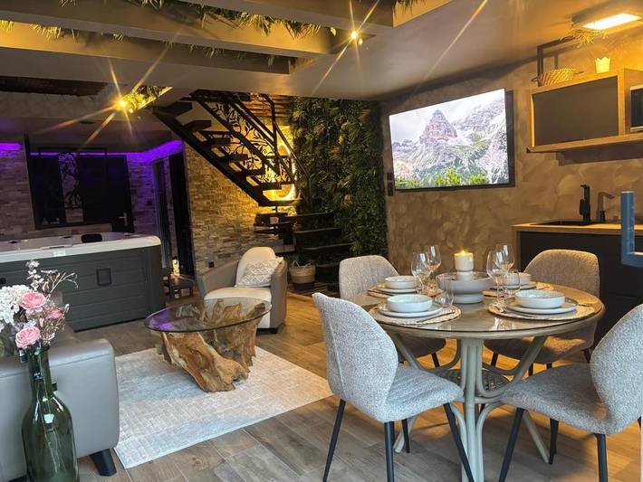 Gîte pour 2 personnes, avec terrasse et jardin ainsi que jacuzzi et sauna à Rosult