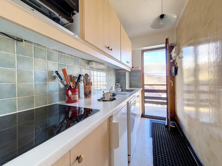 Geheel appartement, Spacious 3-room apartment, ski-in/ski-out, balcony in Les Menuires, Saint-Martin-de-Belleville