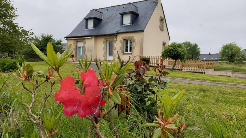 Gîte pour 9 personnes, avec vue et jardin, animaux acceptés à La Croix-Avranchin
