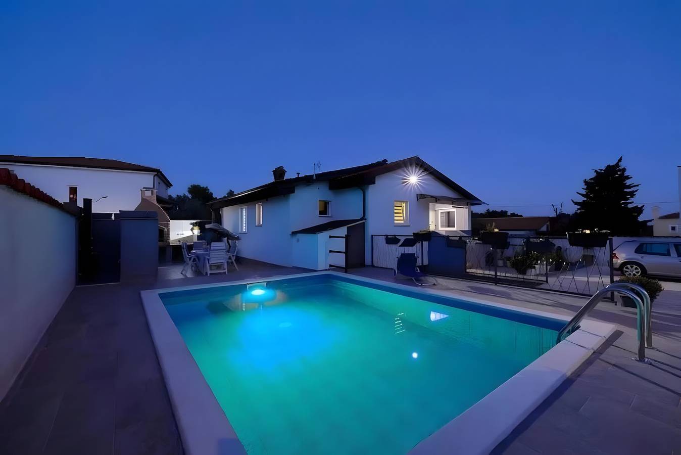 Villa 'Kuća Za Odmor Marinella' met zeezicht, Wi-Fi en airconditioning in Medulin City, Medulin