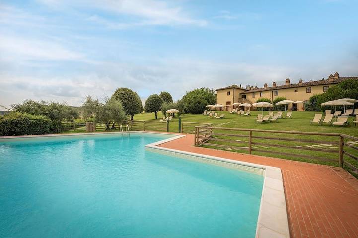 Villa per 4 persone, con piscina e giardino in San Gimignano