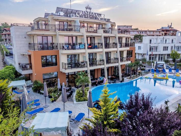 Hotel dla 2 osób, z widok i basen oraz basen dla dzieci i ogród w Sozopol