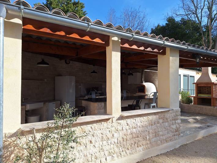 Ferienhaus für 2 Personen, mit Whirlpool und Terrasse sowie Garten und Seeblick in Vaucluse - 4