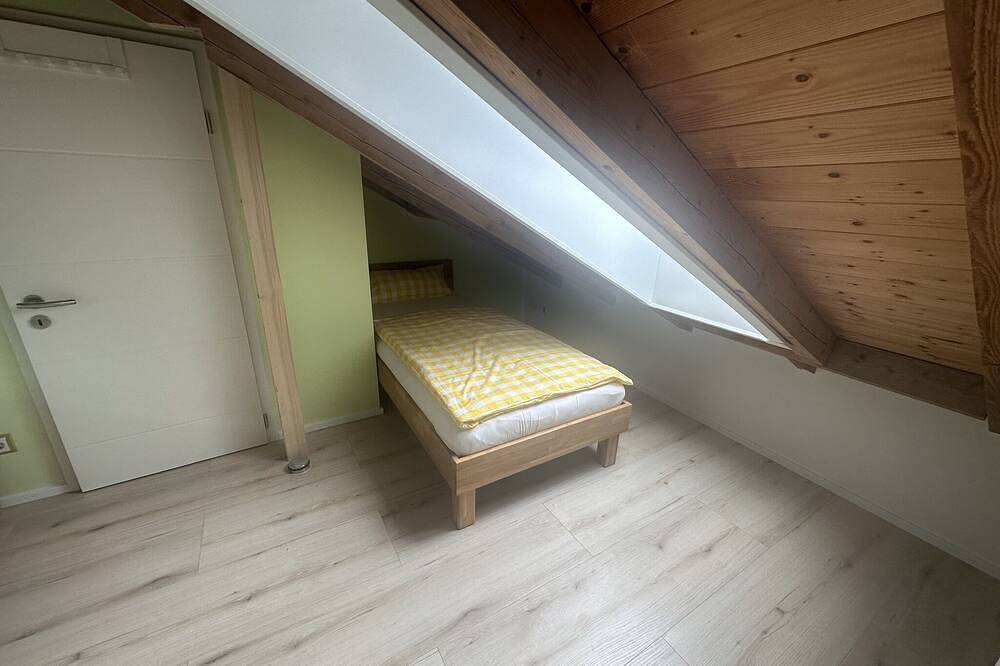 Ganze Wohnung, Ferienhaus 60qm mit überdachter Terrasse in Ochsenfurt, Fränkisches Weinland