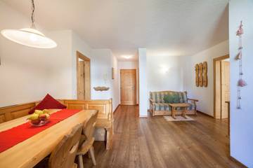 Agriturismo per 6 Persone in Montechiaro, Prato allo Stelvio, Foto 4