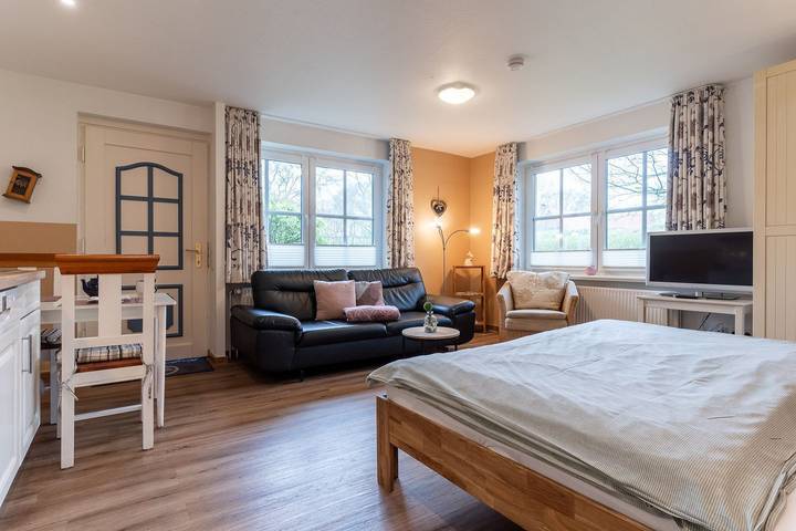 Ganze Wohnung, Charmantes Ferienapartment im ländlichen Villenstil nahe des Ordinger Strandes in St. Peter-Bad, St. Peter-Ording
