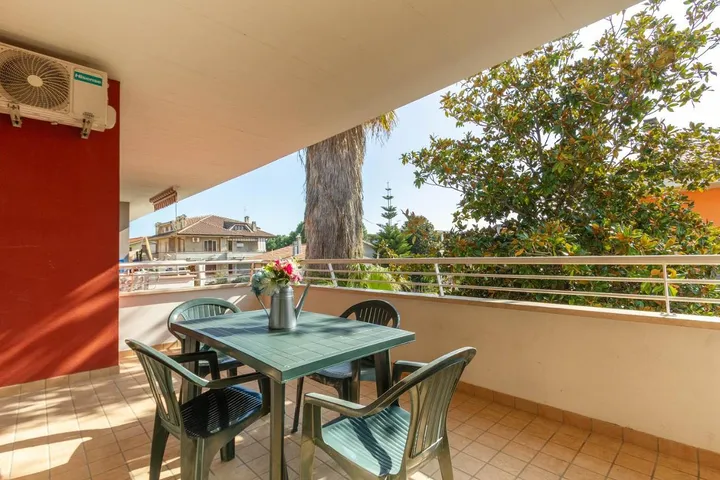 Apartamento de vacaciones para 7 personas, con terraza, Se admiten mascotas - 1