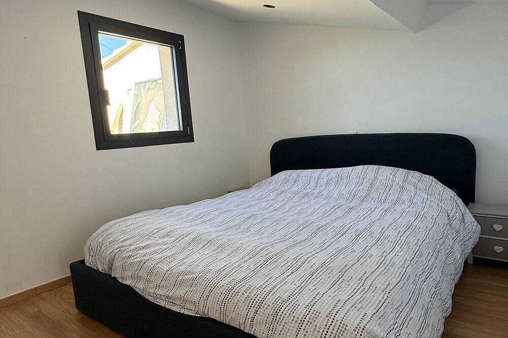 Villa avec piscine et jacuzzi près de Châteauneuf-du-Pape – 8 personnes in Sorgues, Vaucluse