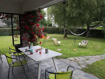 Gîte pour 6 personnes, avec terrasse dans Puycapel