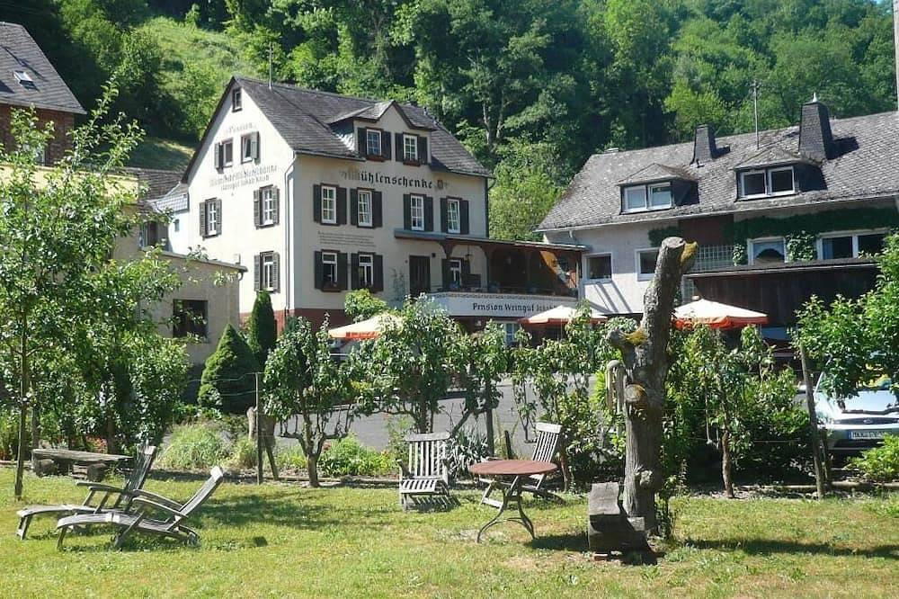 Weingut Mühlenschenke | Game-Room Vineyard and more in Gründelbach, Sankt Goar