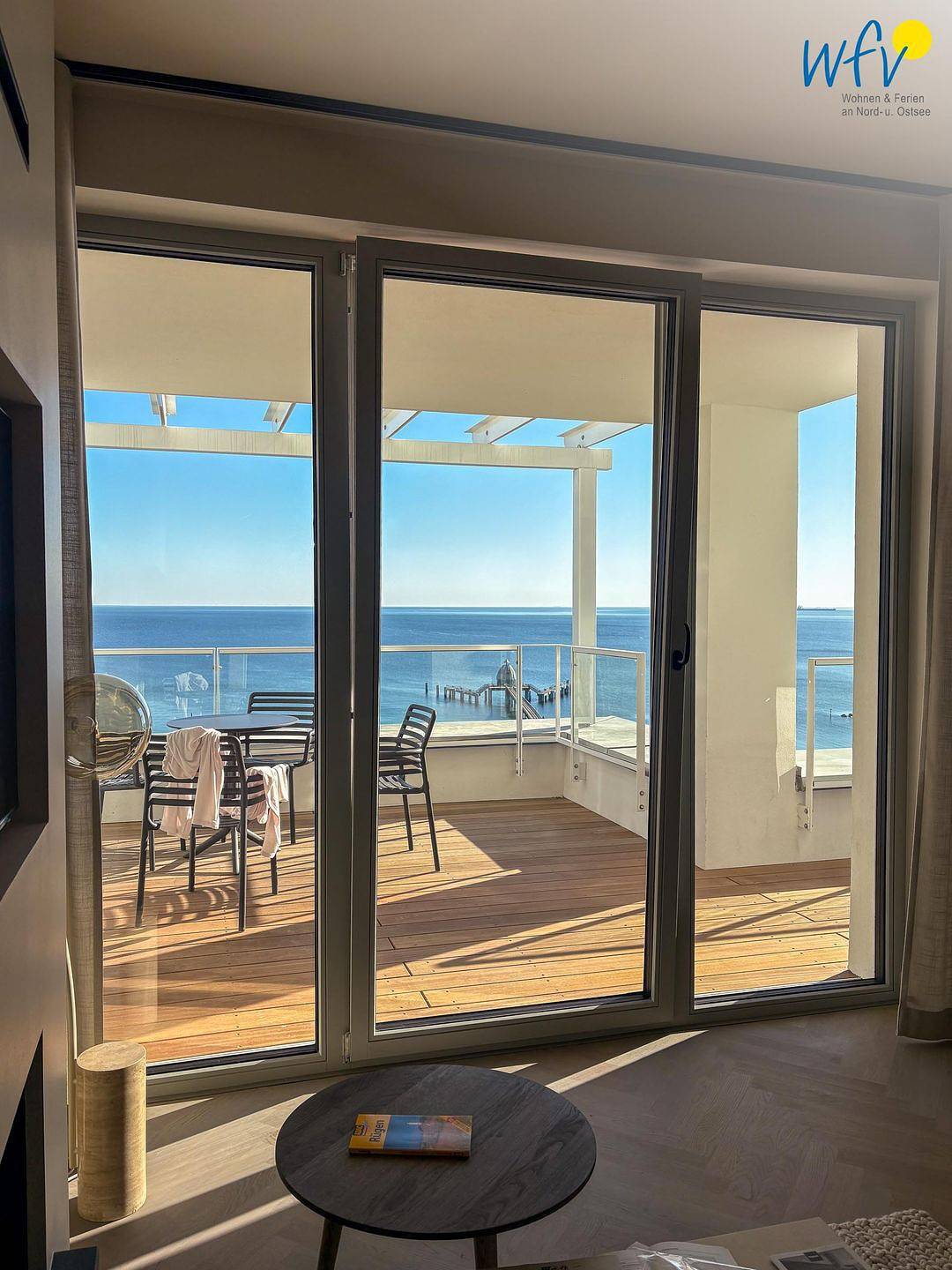 Ganze Wohnung, Ferienwohnung Meerblick im Hotelkomplex The Shoreline im Ostseebad Sellin in der ersten Reihe am Strand in Strand Sellin, Sellin