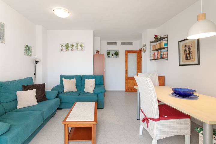 Apartamento entero, Apartamento 'Cerca Del Mar' con vistas al mar, Wi-Fi y aire acondicionado in Playa Carrer La Mar, Campello