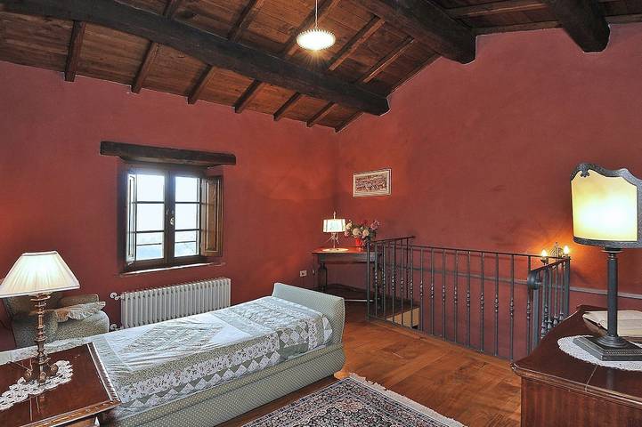 Barga, con piscina privata, splendida vista. Ricarica per auto elettriche in Barga, Parco Regionale delle Alpi Apuane
