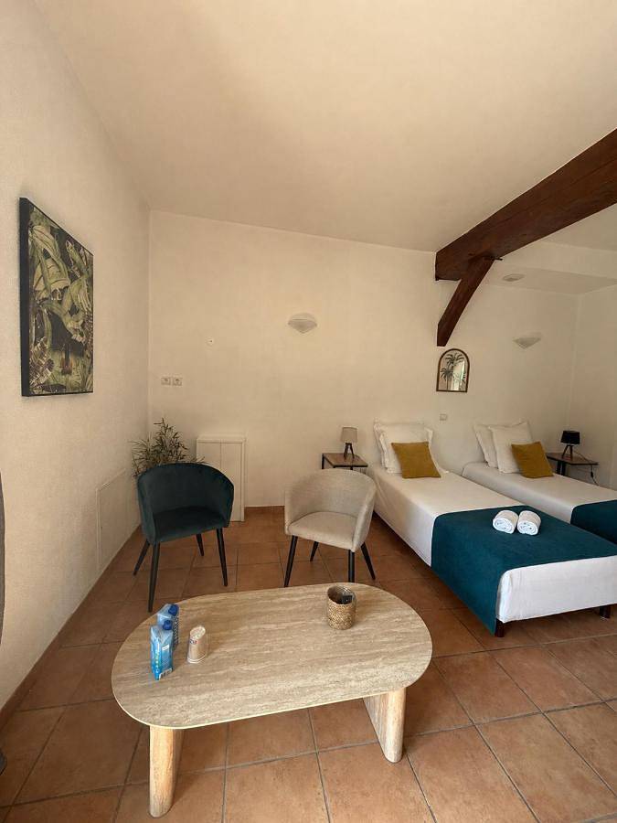 Hôtel pour 2 personnes, avec piscine ainsi que vue et jardin à Chouzy-sur-Cisse - 4