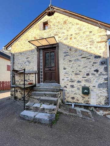 Gîte pour 8 personnes, avec vue à Aste-Béon