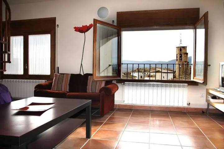 Appartement entier, Appartement près de Torres del Obispo avec piscine in Torres del Obispo, Graus