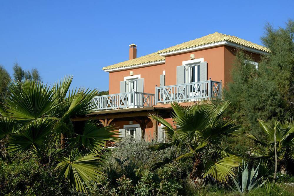 Beachfront Villa in Messenien