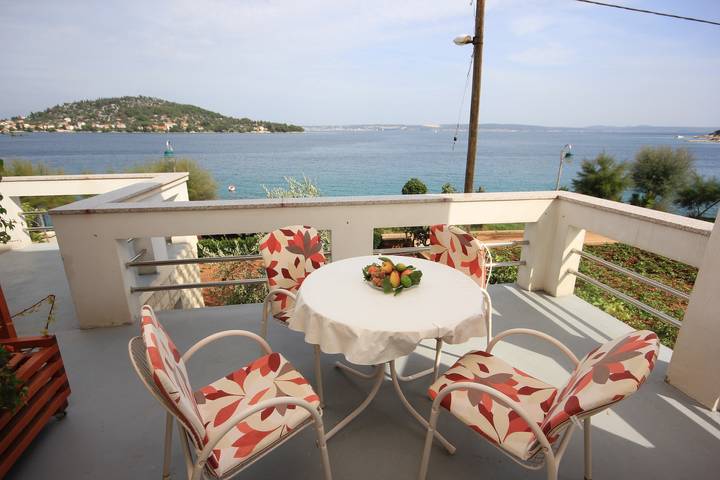 Smještaj za odmor za 3 osoba, s Balkon/terasa u Kali