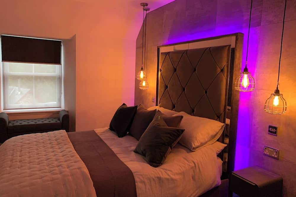 Luxury home located minutes away from the famous Falls of Dochart in Killin in Killin, Stirling und Umgebung