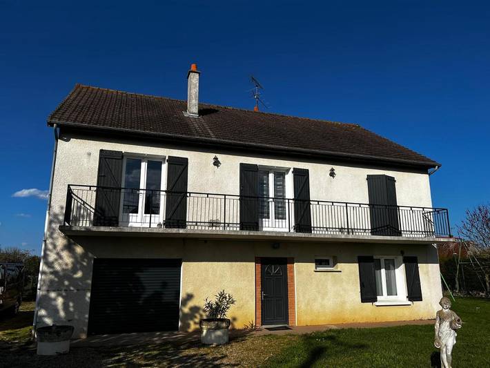 Gîte pour 5 personnes, avec jardin ainsi que piscine et vue à Châtillon-sur-Cher