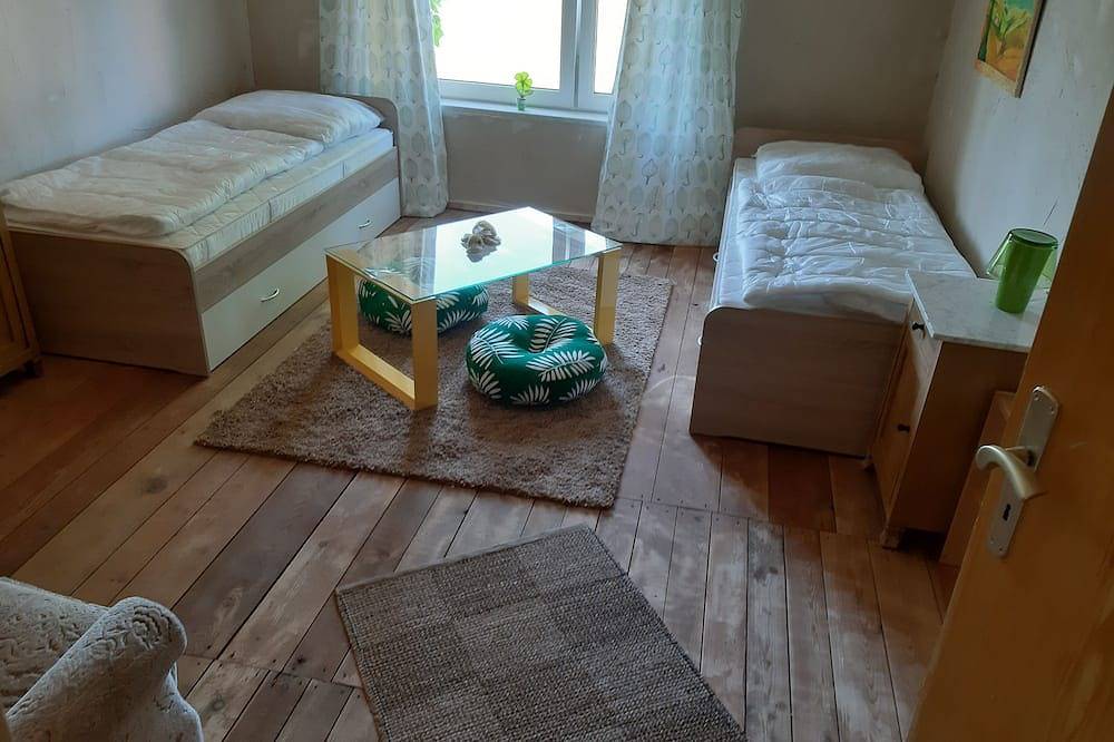 1 Ferienwohnung und 6 Ferienhäuser ideal für Familien unweit vom Spreewald in Kittlitz, Lübbenau