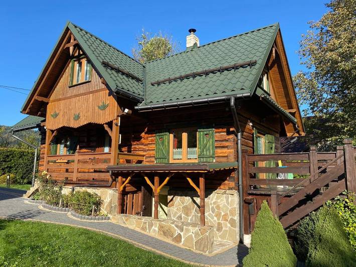 Dom dla 9 osób, z Jacuzzi i Taras oraz Ogród i Sauna w Korbielów