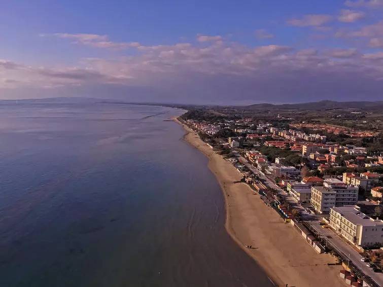 Geheel appartement, 3 kamers 4 personen in Follonica, Etruskische kust