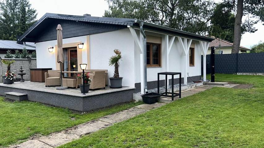 Ferienhaus für 3 Personen, mit Terrasse und Garten in Friedland - 2