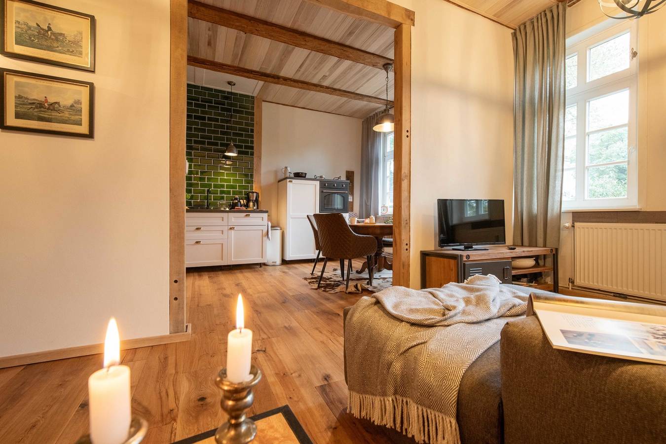 Ganze Ferienwohnung, Kutscherstube in Fürstenberg, Landkreis Holzminden